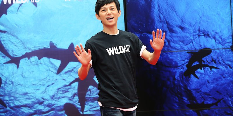 WildAid_Ambassador_and_stars_of_Happy_Camp_He_Jiong._PHOTO_WildAid